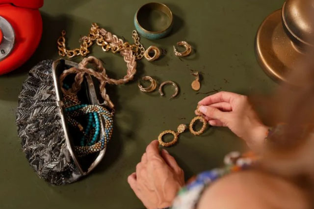 Professional jewelry cleaning